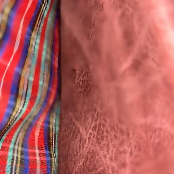 Vintage Wanderlust burgundy leather passport / travel wallet with plaid lining. - Picture 7 of 10